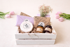 Идея подарка на 14 февраля — приятный сырный комплимент