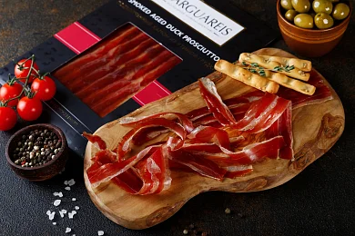 Подкопченный хамон из утиной грудки "Marguareis" нарезка 60г