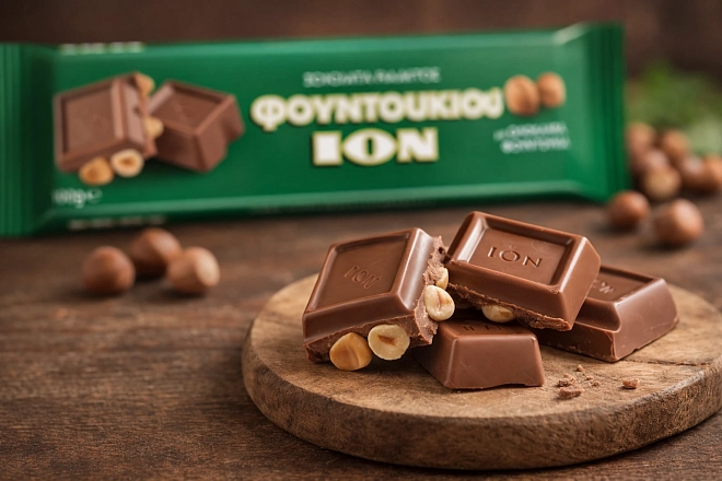 Шоколад молочный с цельным лесным орехом, ION 100г