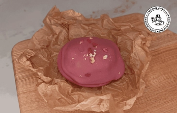 Шоколадный медиант "Сырный сомелье" Дорблю-Клубника 50 г